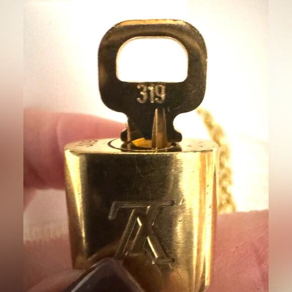 Louis Vuitton Gold Padlock #319 with LV branded chain that can be purse chain - Picture 1 of 8